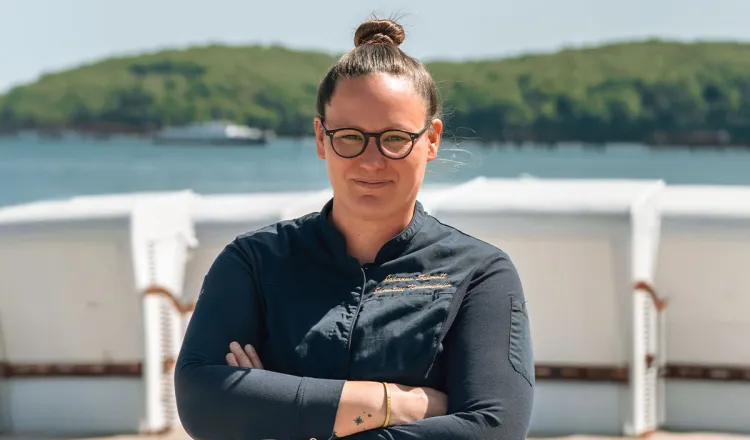 Küchenchefin Johanna Schmull vom Rugard Thermal Strandhotel am Strand von Binz