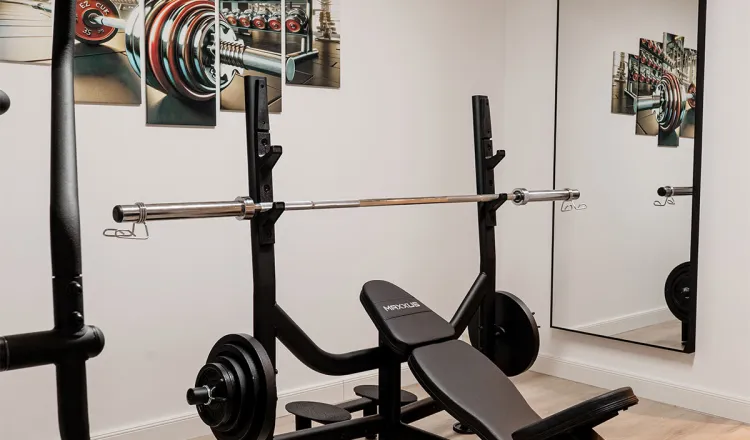 Teilübersicht des Fitnessraums im Rugard Thermal Strandhotel in Binz auf Rügen perfekt für Workouts im Urlaub auf Rügen.