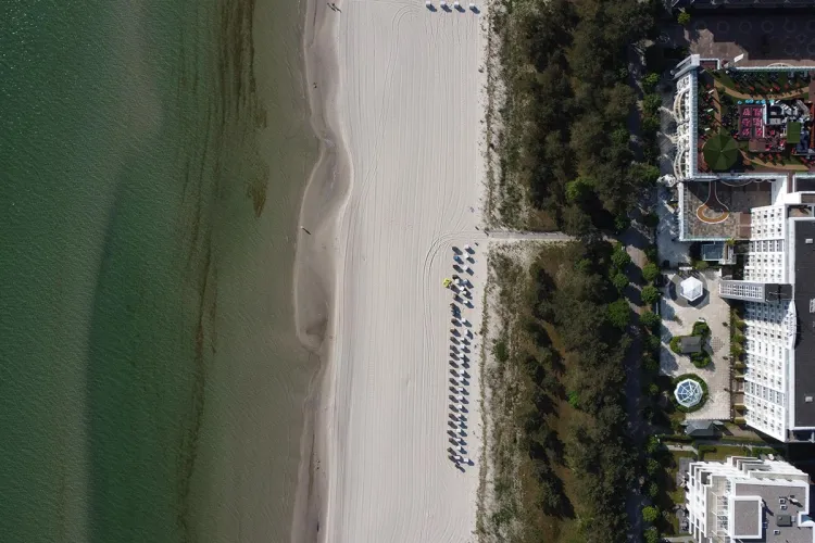 View of the sandy beach in Binz – Rugard Thermal Strandhotel uses rainwater for garden irrigation with a 12,500-liter tank