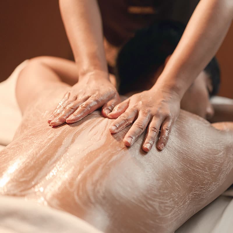 Back treatment with moisturiser.